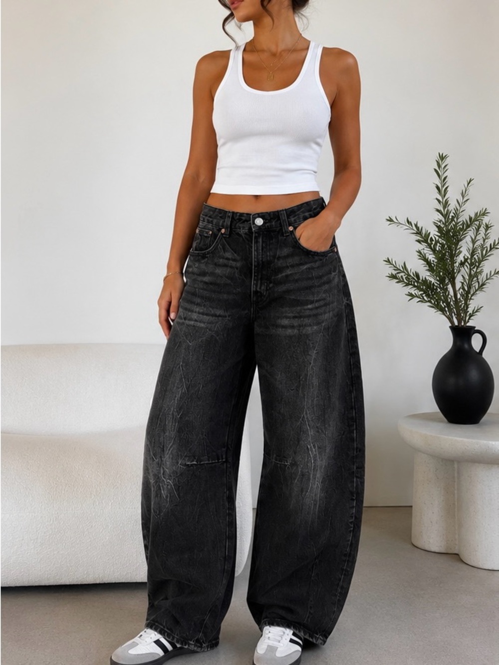 Zara TRF Black Baggy Balloon Barrel Leg Jeans Size 2 Washed Denim EUC
